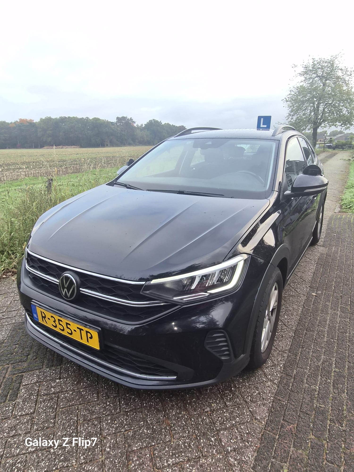 Leerling in de lesauto bij Rijschool Saskia Weenk